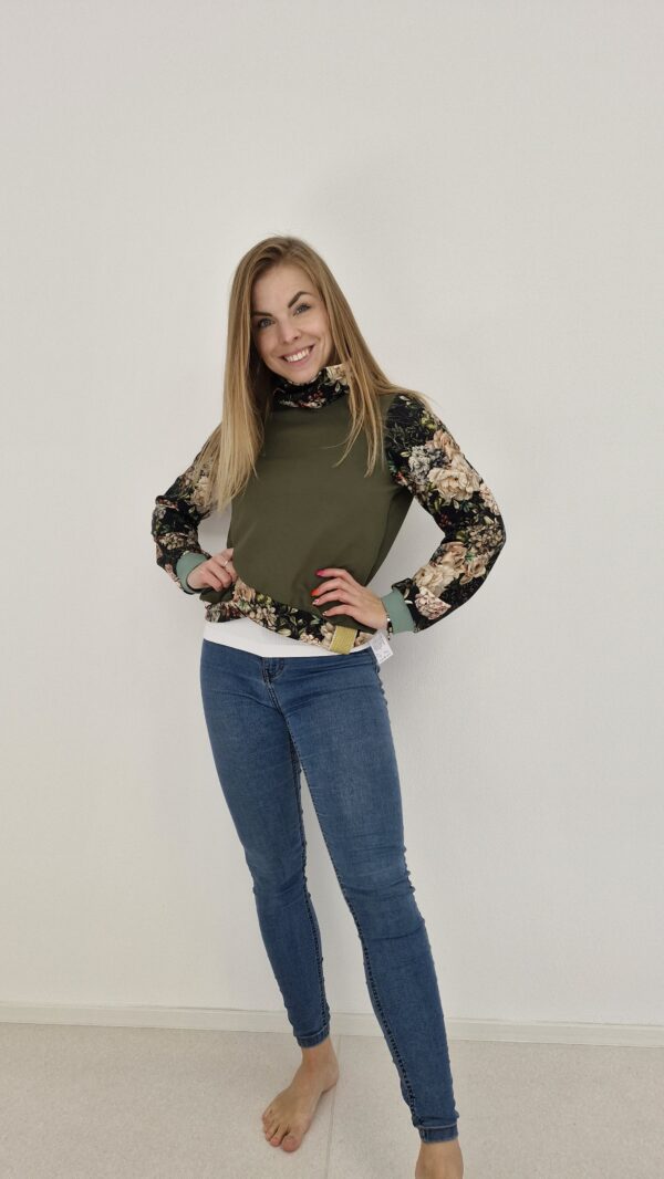 Dámská croptop mikina Květy s khaki - Image 2