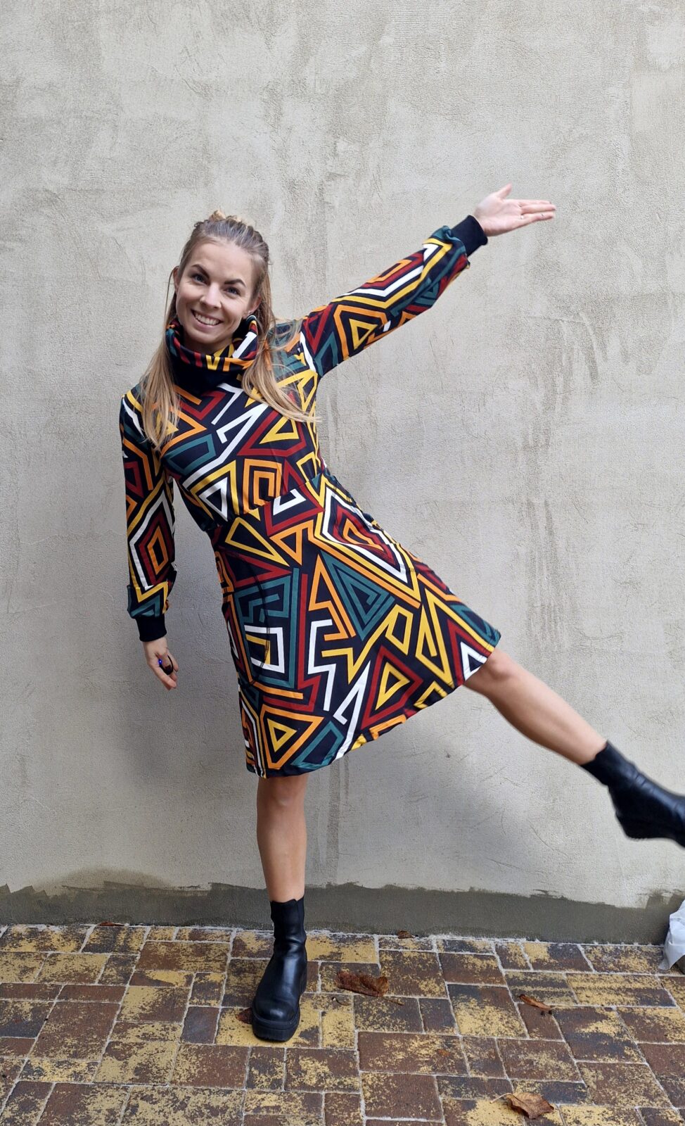 Dámské mikinové šaty půlkolové Bob Marley - Obrázek 3