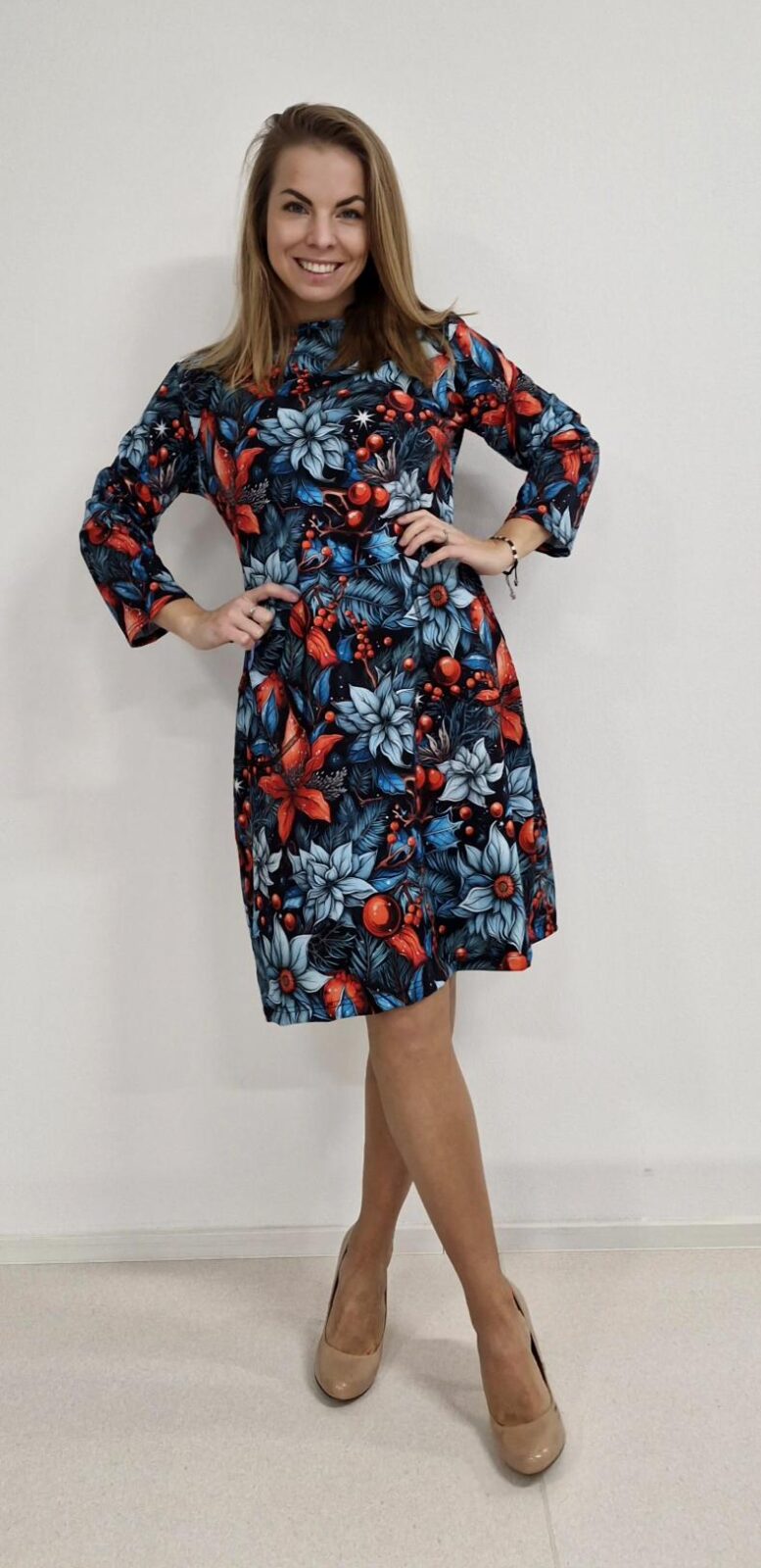 Dámské áčkové šaty Vánoční hvězda na modré - Obrázek 2