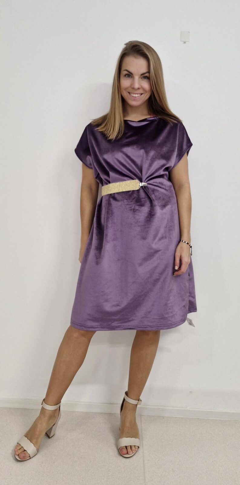 Dámské áčkové šaty Sametovky fialové - Obrázek 2
